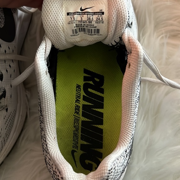 [Nike] Zoom Running Shoes - Picture 7 of 9